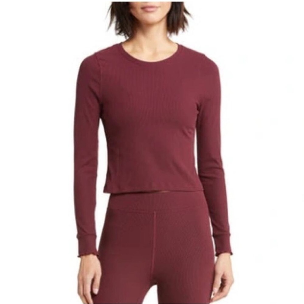 Women's Outdoor Voices Burgundy Long Sleeve Top